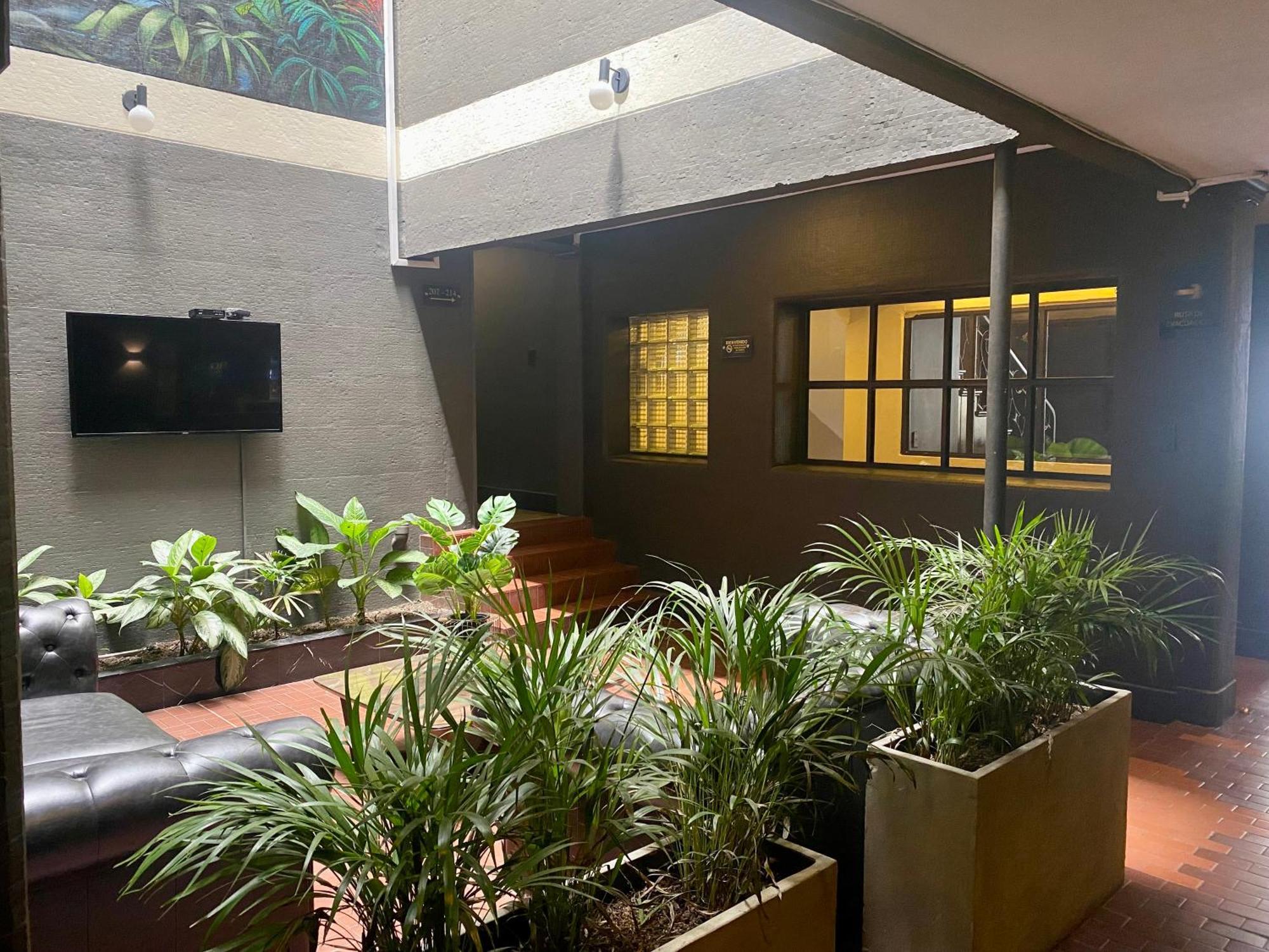 Hotel Latino Medellín Exteriör bild